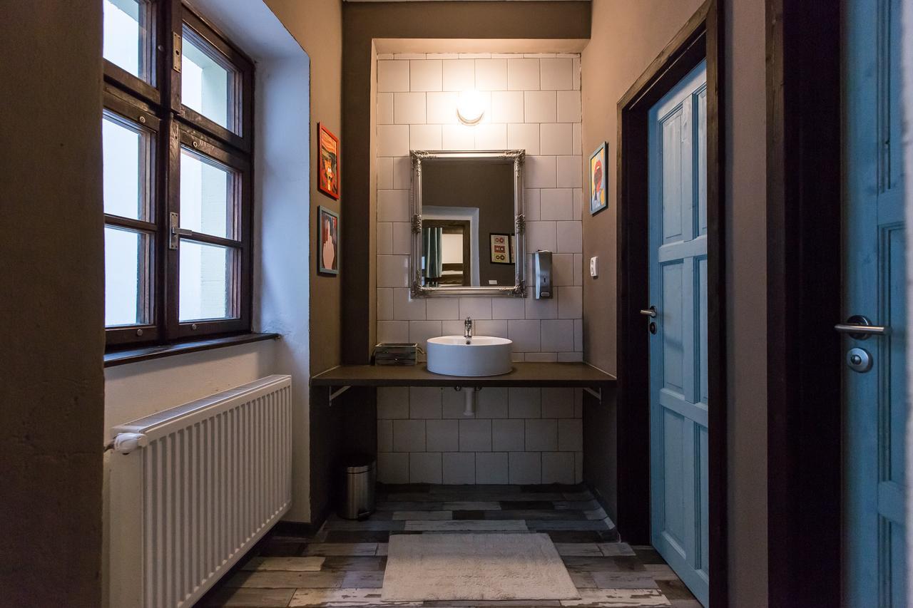 Zeitlos Boutique Hostel Bratislava Exterior photo